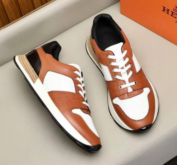 МУЖСКИЕ КРОССОВКИ HERMES 