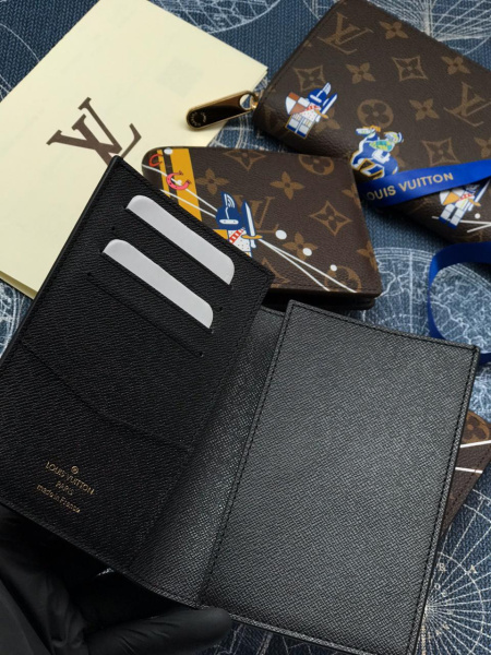 ОБЛОЖКА НА ПАСПОРТ LOUIS VUITTON 12491 фото анонса