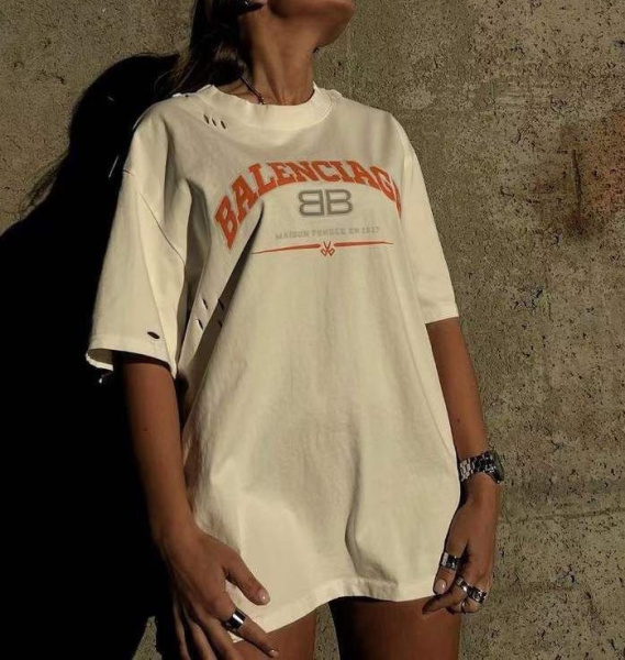 ФУТБОЛКА BALENCIAGA 
