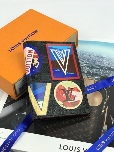 ОБЛОЖКА НА ПАСПОРТ LOUIS VUITTON 06493 фото анонса