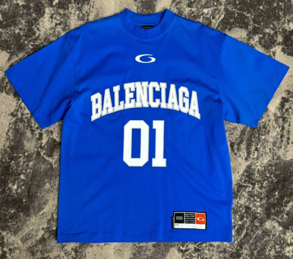 МУЖСКАЯ ФУТБОЛКА BALENCIAGA