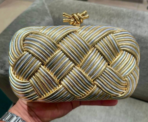 КЛАТЧ BOTTEGA VENETA 