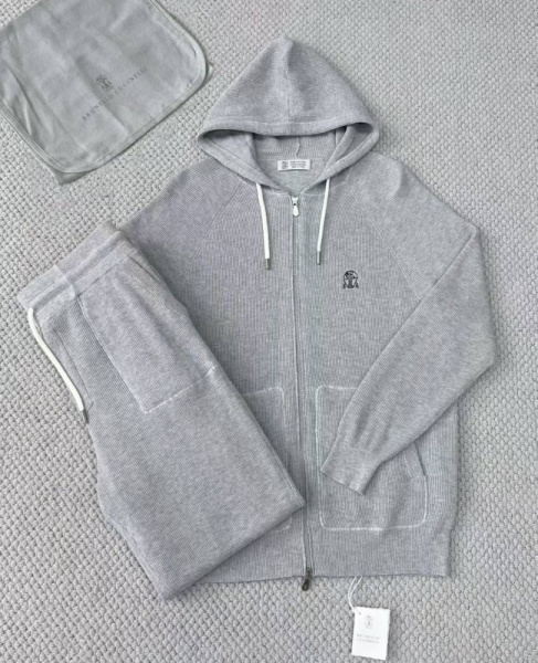 МУЖСКОЙ КОСТЮМ BRUNELLO CUCINELLI 