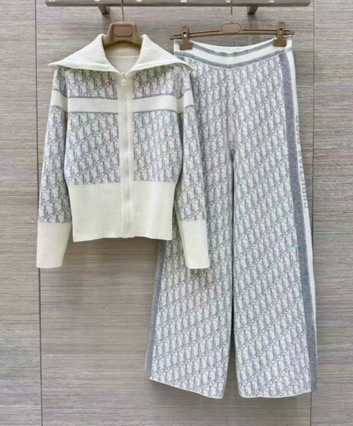 КОСТЮМ CHRISTIAN DIOR 