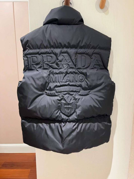 ЖИЛЕТ PRADA 64089 фото анонса