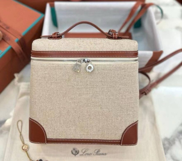 СУМКА LORO PIANA 