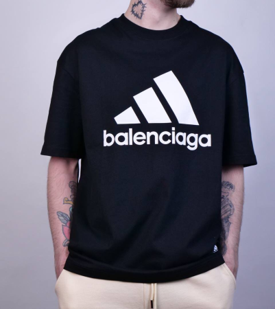 МУЖСКАЯ ФУТБОЛКА BALENCIAGA