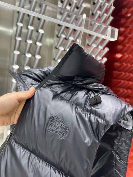 МУЖСКОЙ ЖИЛЕТ BURBERRY  70618 фото анонса