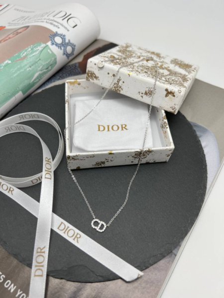 КОЛЬЕ DIOR
