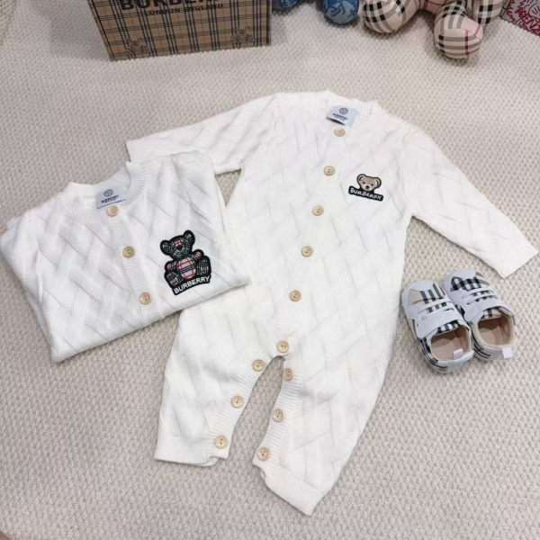 ДЕТСКИЙ КОСТЮМ BURBERRY  80539 фото анонса