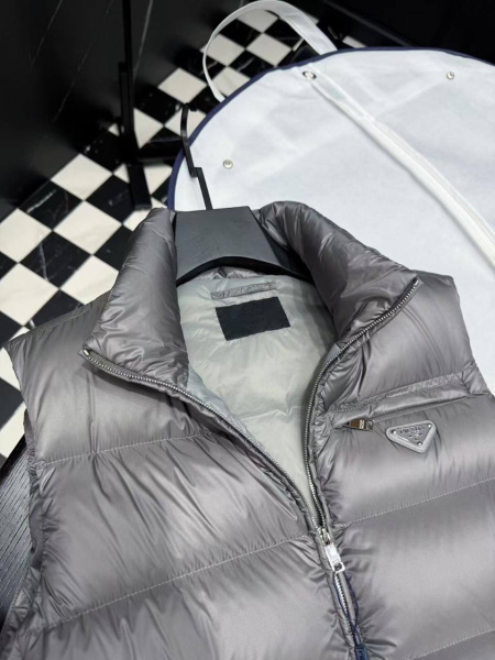 МУЖСКОЙ ЖИЛЕТ PRADA  79939 фото анонса