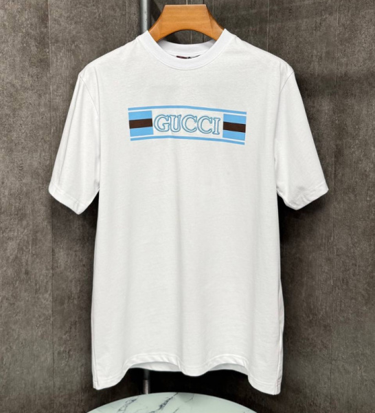 МУЖСКАЯ ФУТБОЛКА GUCCI 