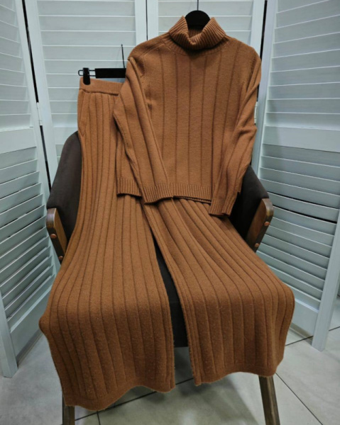 КОСТЮМ LORO PIANA 