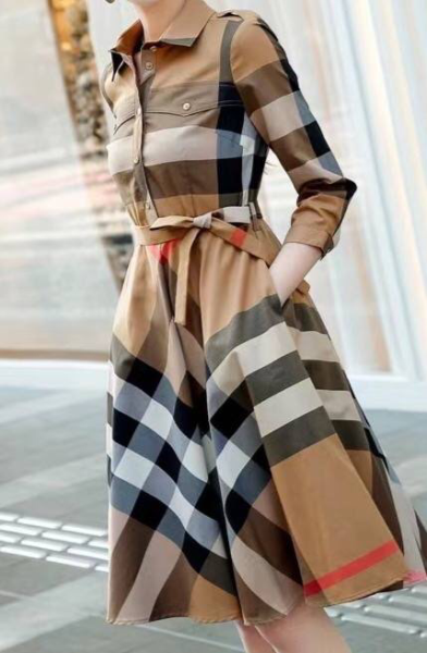 ПЛАТЬЕ BURBERRY 48442 фото анонса