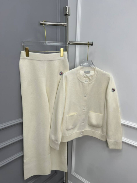 КОСТЮМ MONCLER  71950 фото анонса