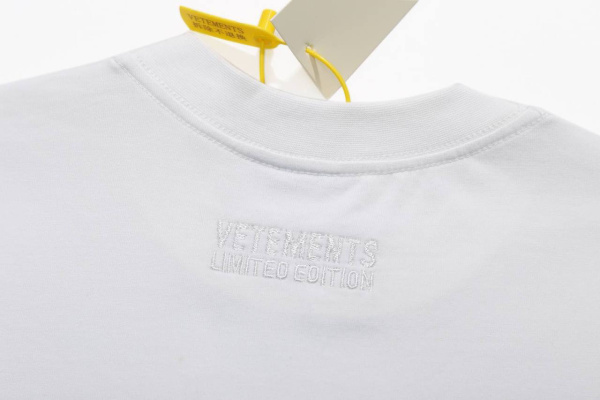 МУЖСКАЯ ФУТБОЛКА VETEMENTS  73417 фото анонса