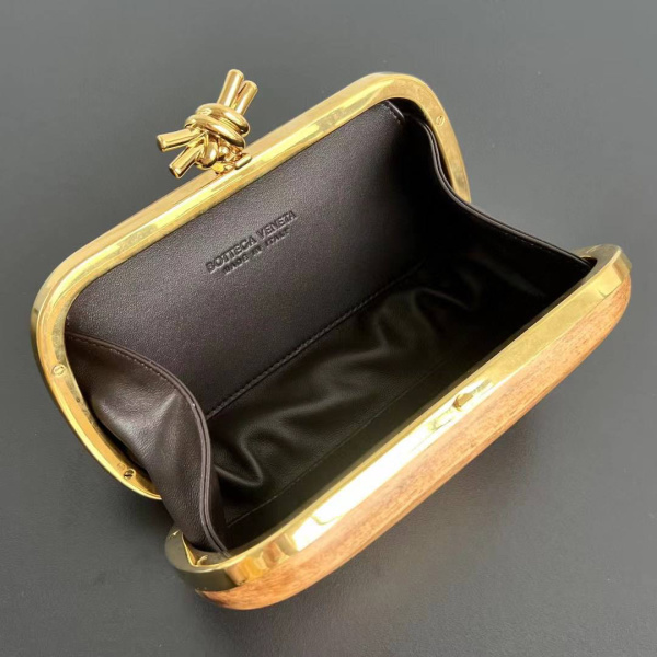 КЛАТЧ BOTTEGA VENETA  80134 фото анонса