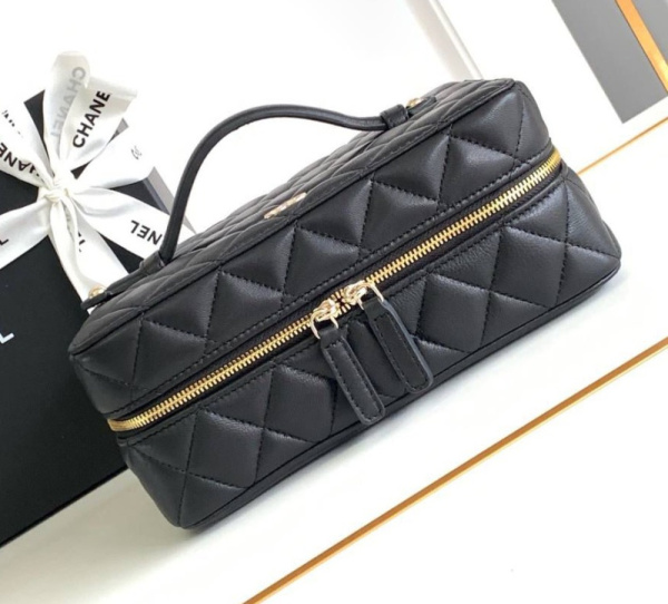 КОСМЕТИЧКА CHANEL 