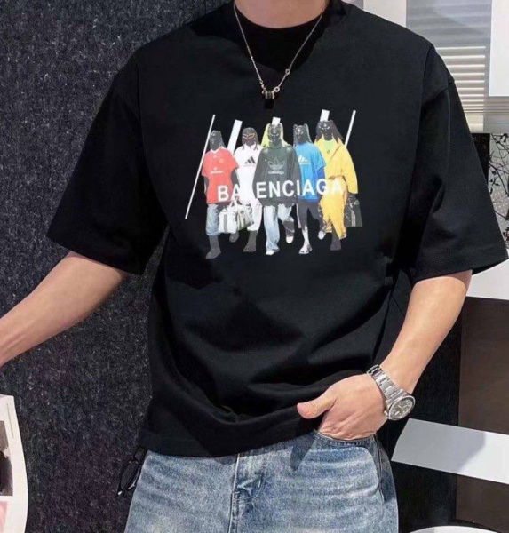 МУЖСКАЯ ФУТБОЛКА BALENCIAGA 