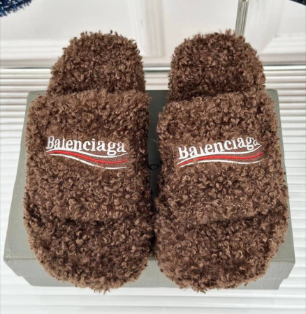 ШЛЕПКИ BALENCIAGA 