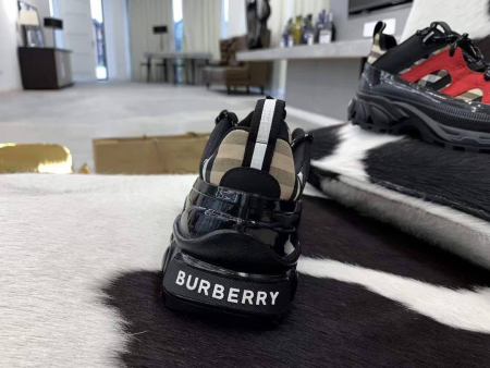 КРОССОВКИ BURBERRY 54070 детальное фото товара