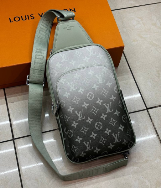 МУЖСКАЯ СУМКА СЛИНГ LOUIS VUITTON 