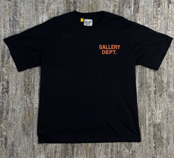 МУЖСКАЯ ФУТБОЛКА GALLERY DEPT 