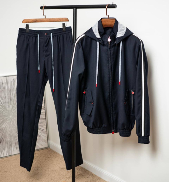 МУЖСКОЙ КОСТЮМ KITON 