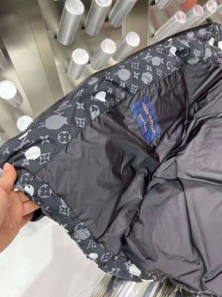 МУЖСКОЙ ПУХОВИК LOUIS VUITTON  72117 фото анонса
