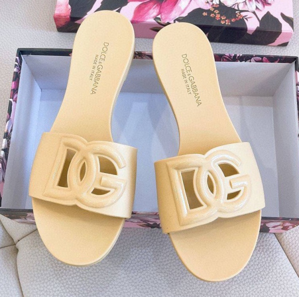 ШЛЕПКИ DOLCE & GABBANA 