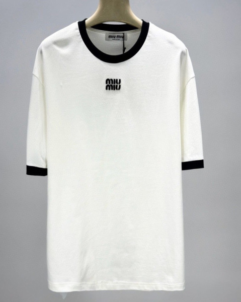 МУЖСКАЯ ФУТБОЛКА MIU MIU 