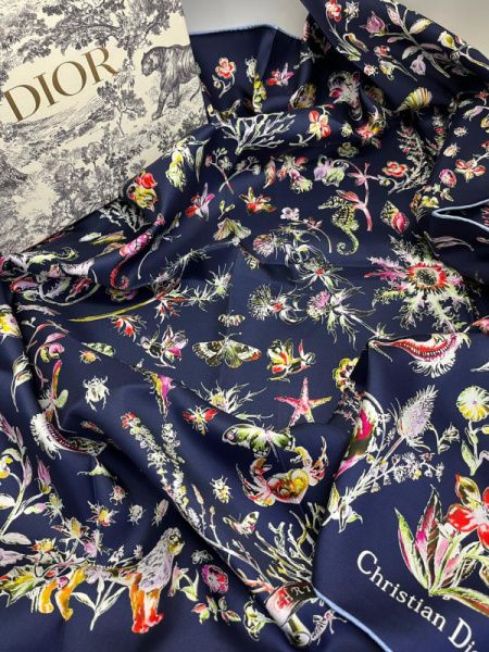 ПЛАТОК CHRISTIAN DIOR 