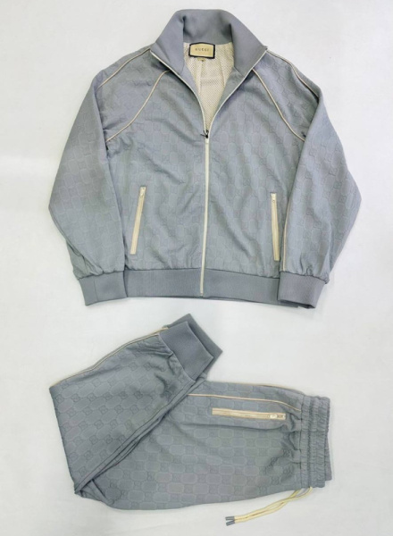 МУЖСКОЙ КОСТЮМ GUCCI 