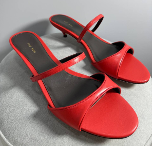 ШЛЕПКИ THE ROW 