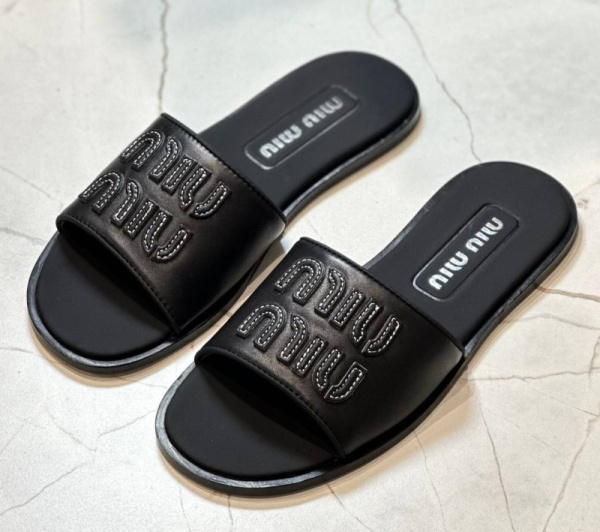 ШЛЕПКИ MIU MIU 