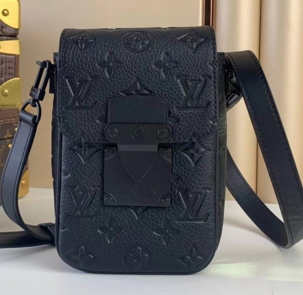 МУЖСКАЯ СУМКА МЕССЕНДЖЕР LOUIS VUITTON 