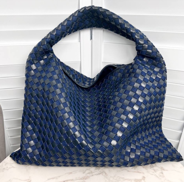 СУМКА BOTTEGA VENETA LARGE HOP 