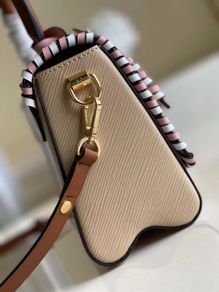 СУМКА LOUIS VUITTON TWIST 37452 фото анонса