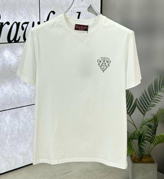 МУЖСКАЯ ФУТБОЛКА GUCCI 