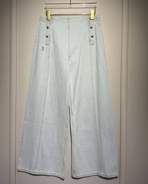 ДЖИНСЫ CHRISTIAN DIOR 