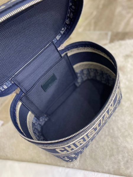 КОСМЕТИЧКА CHRISTIAN DIOR  68565 фото анонса