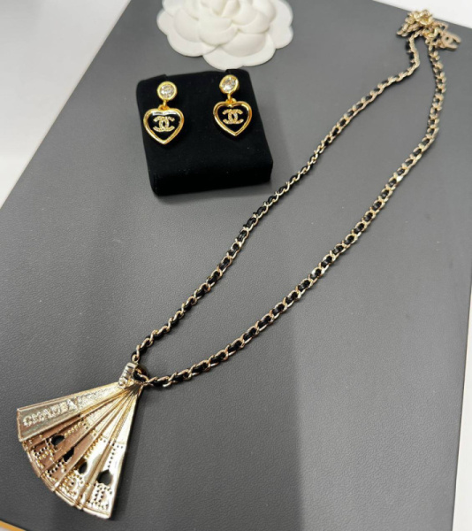 ПОДВЕСКА CHANEL 