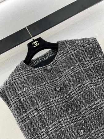 ЖИЛЕТ CHANEL  70122 детальное фото товара