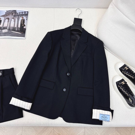 КОСТЮМ PRADA  78645 детальное фото товара