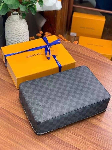 МУЖСКОЙ НЕСЕССЕР КОСМЕТИЧКА LOUIS VUITTON  58485 фото анонса