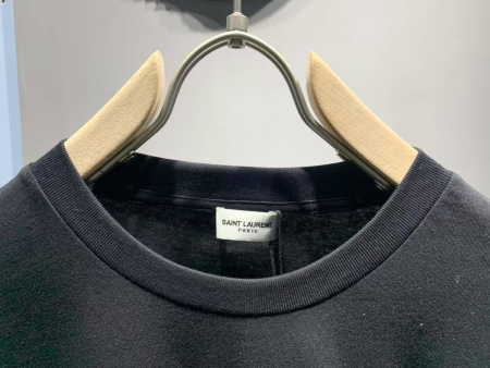 МУЖСКАЯ ФУТБОЛКА SAINT LAURENT  73723 детальное фото товара