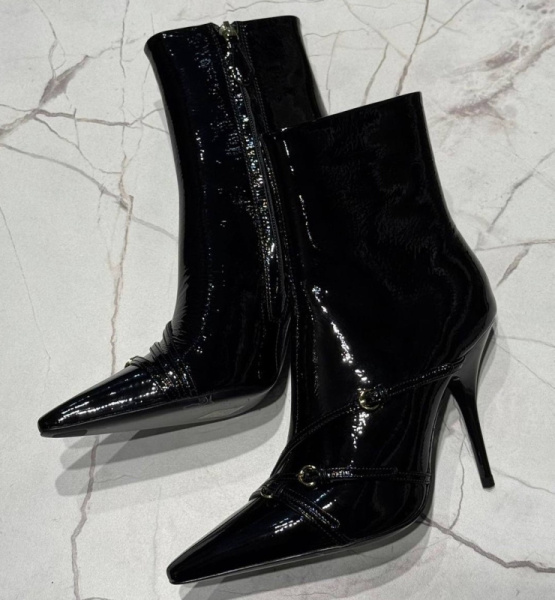 БОТИЛЬОНЫ MIU MIU 