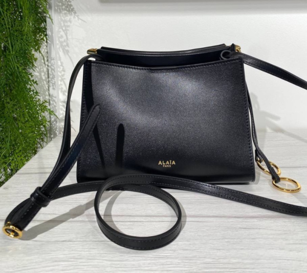 СУМКА ALAIA 