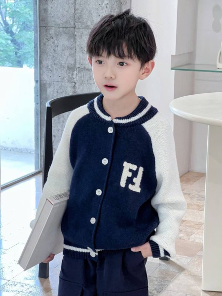 ДЕТСКИЙ КОСТЮМ FENDI  79484 фото анонса