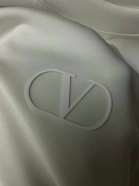 МУЖСКОЙ СВИТШОТ VALENTINO  72709 фото анонса